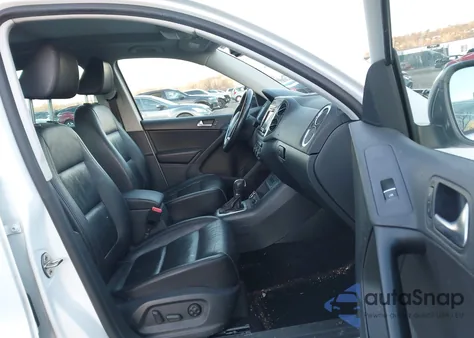 2017 Volkswagen Tiguan 2.0T Sport z USA, uszkodzony, nr VIN WVGTV7AX9HW507079